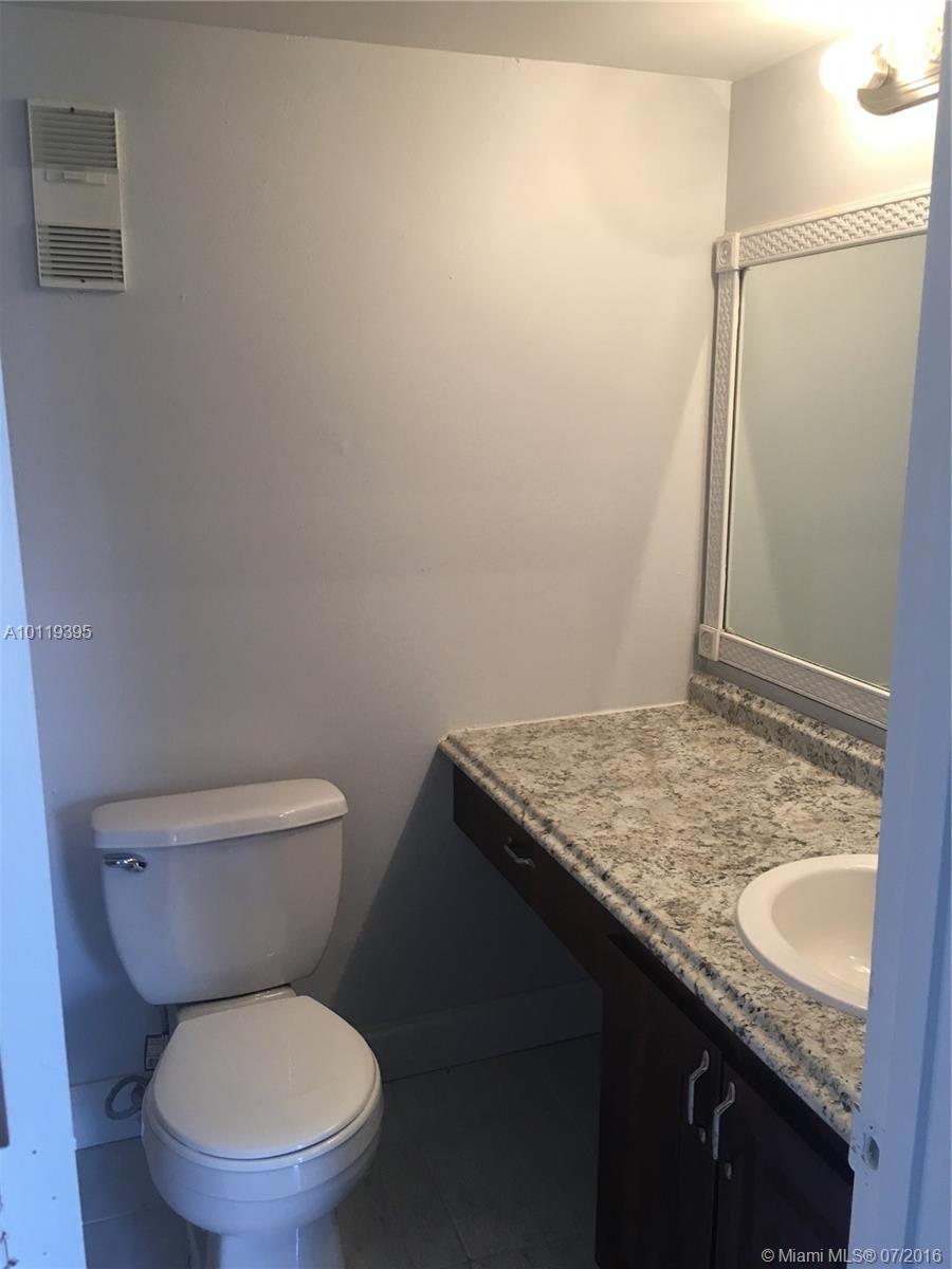 Lakeshore At University P - Residential Lease