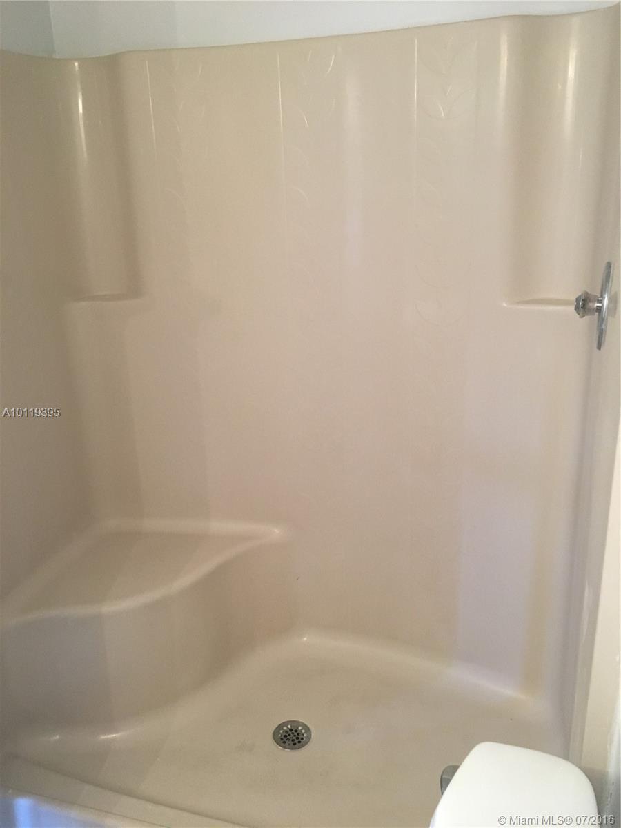 Lakeshore At University P - Residential Lease