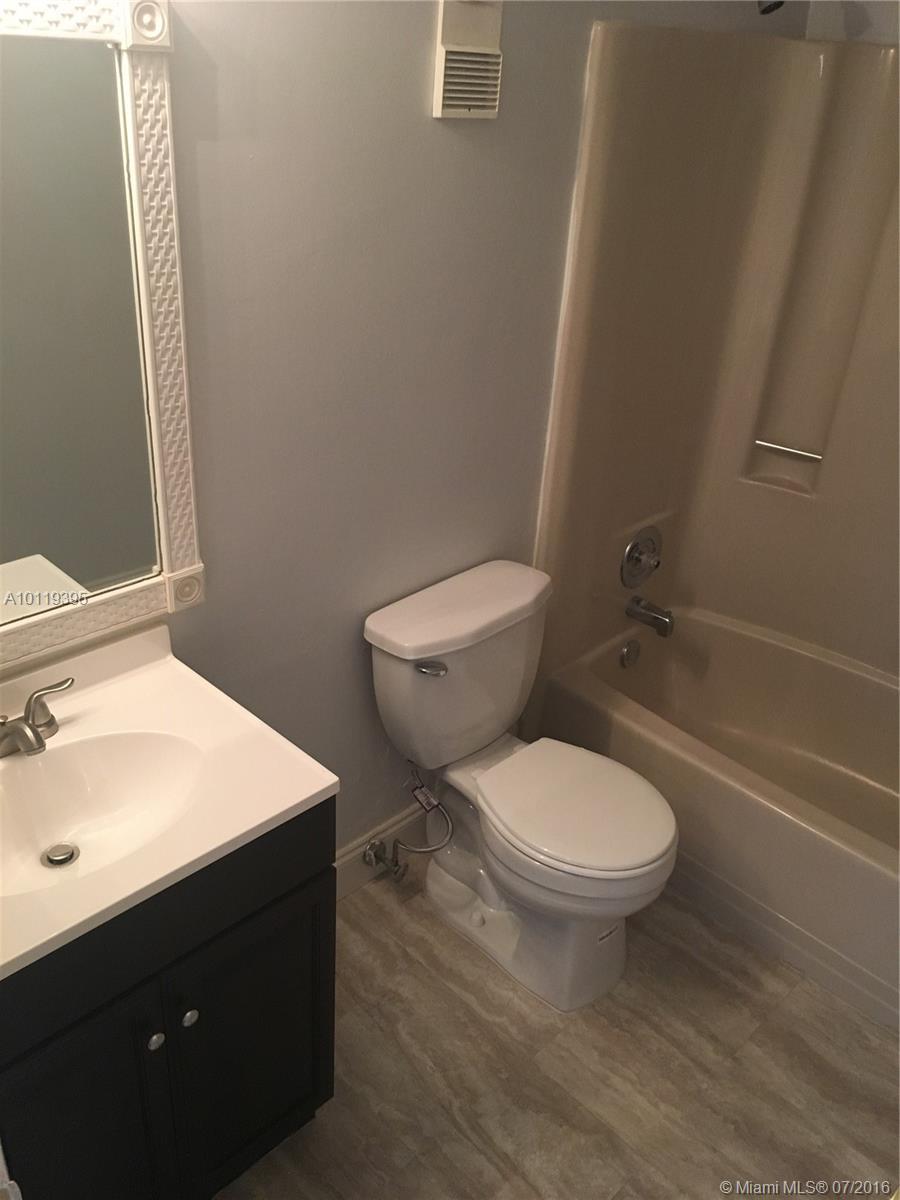 Lakeshore At University P - Residential Lease