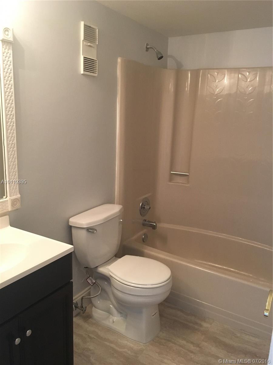 Lakeshore At University P - Residential Lease