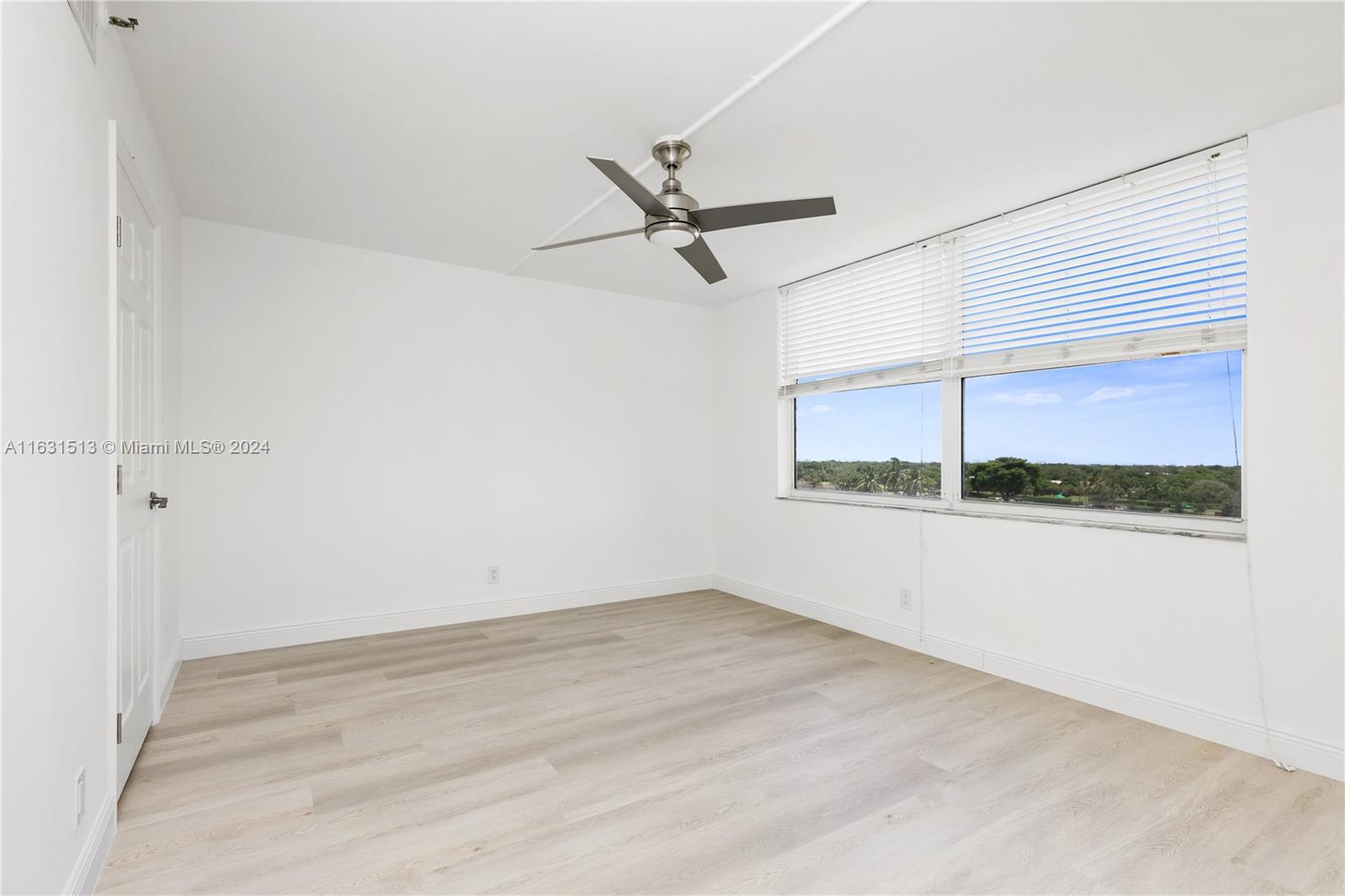 WATERS EDGE TOWERS CONDO - Residential