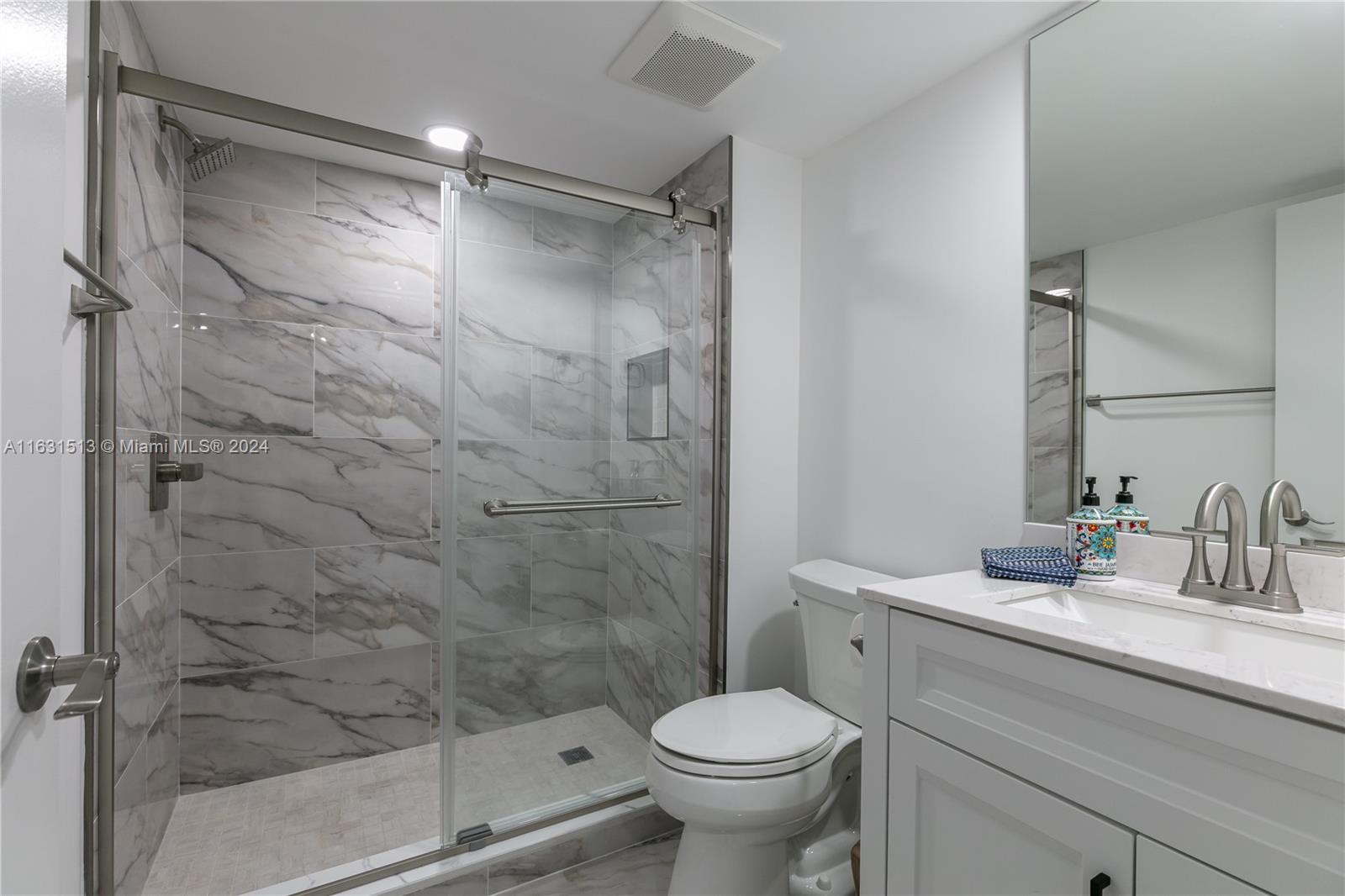 Property for Sale at 4550 Nw 18th Ave 709, Deerfield Beach, Broward County, Florida - Bedrooms: 2 
Bathrooms: 2  - $274,500