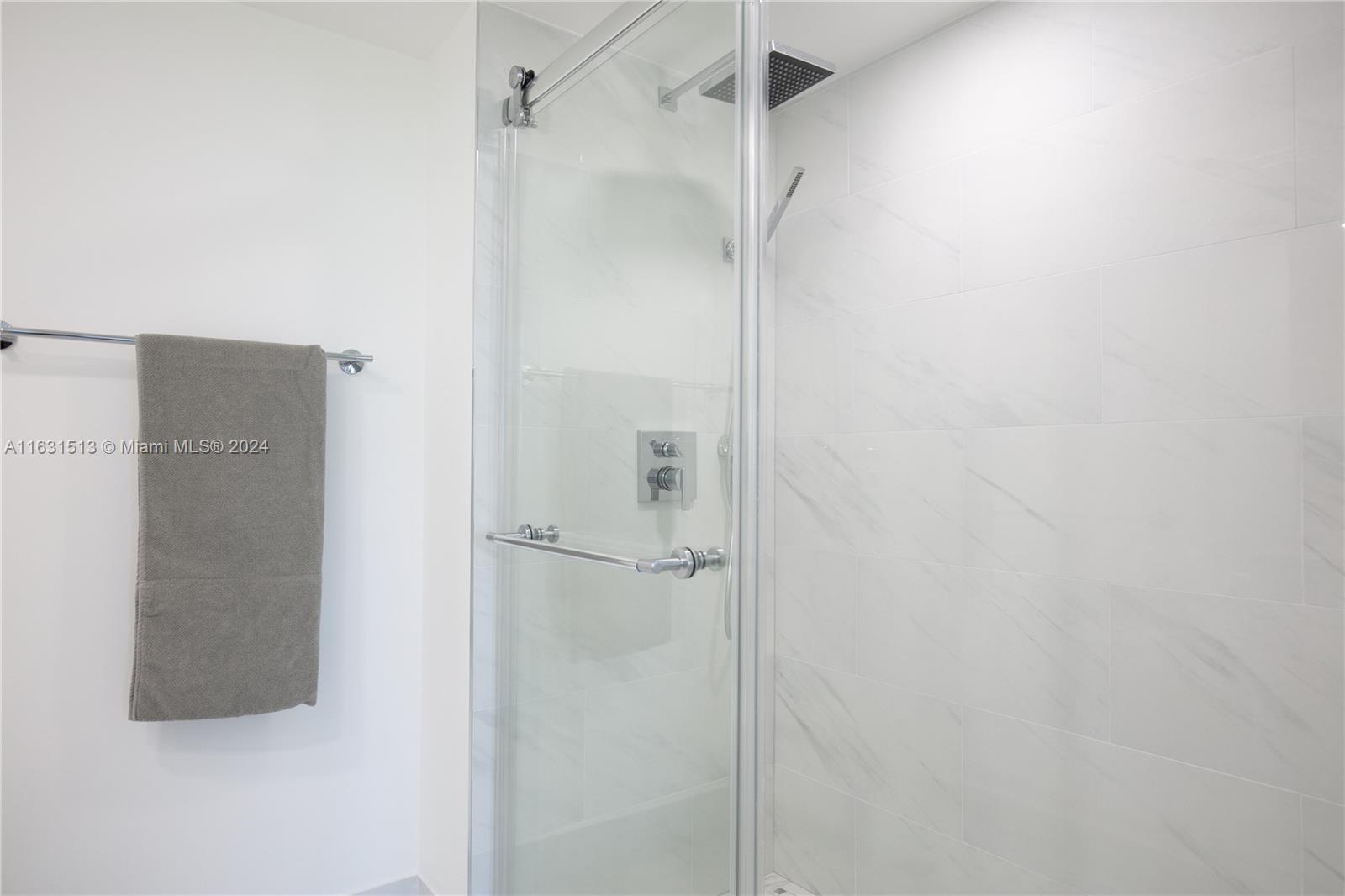 WATERS EDGE TOWERS CONDO - Residential