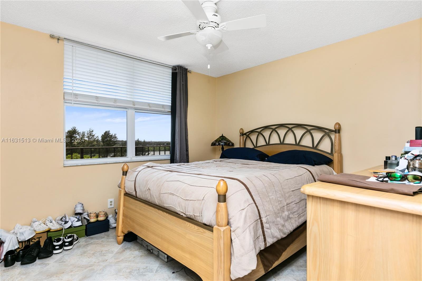 WATERS EDGE TOWERS CONDO - Residential