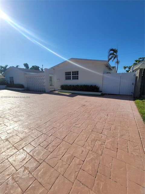 12305 SW 42nd St Miami FL 33175