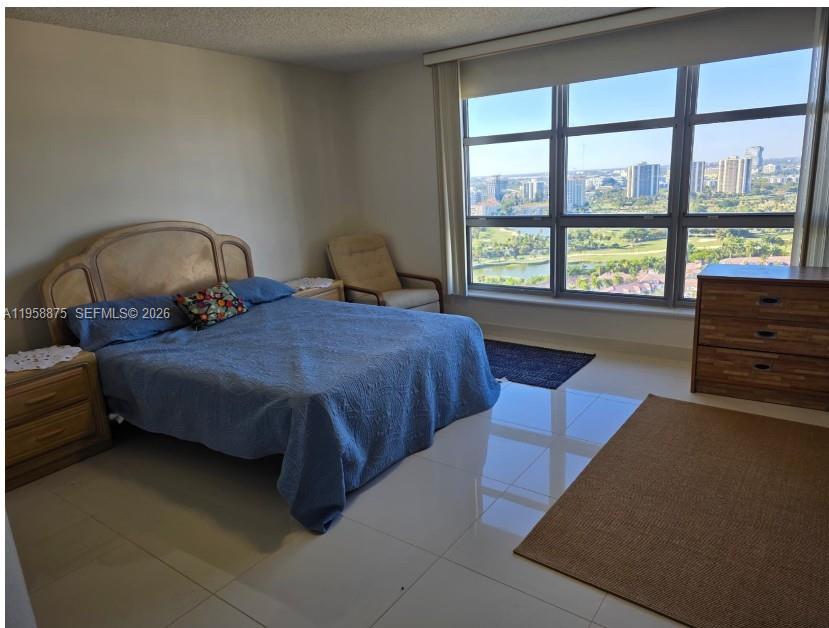 3500 Mystic Pointe Dr 2905