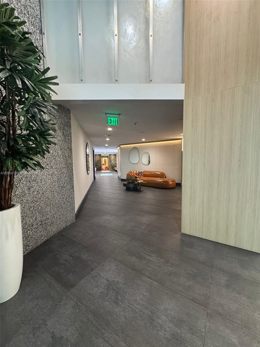 IVY CONDO - Residential