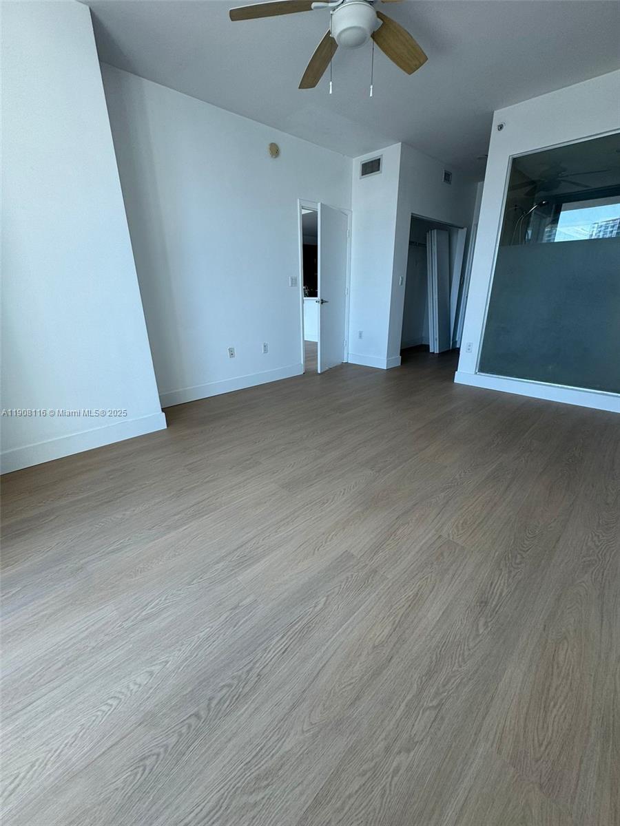 IVY CONDO - Residential