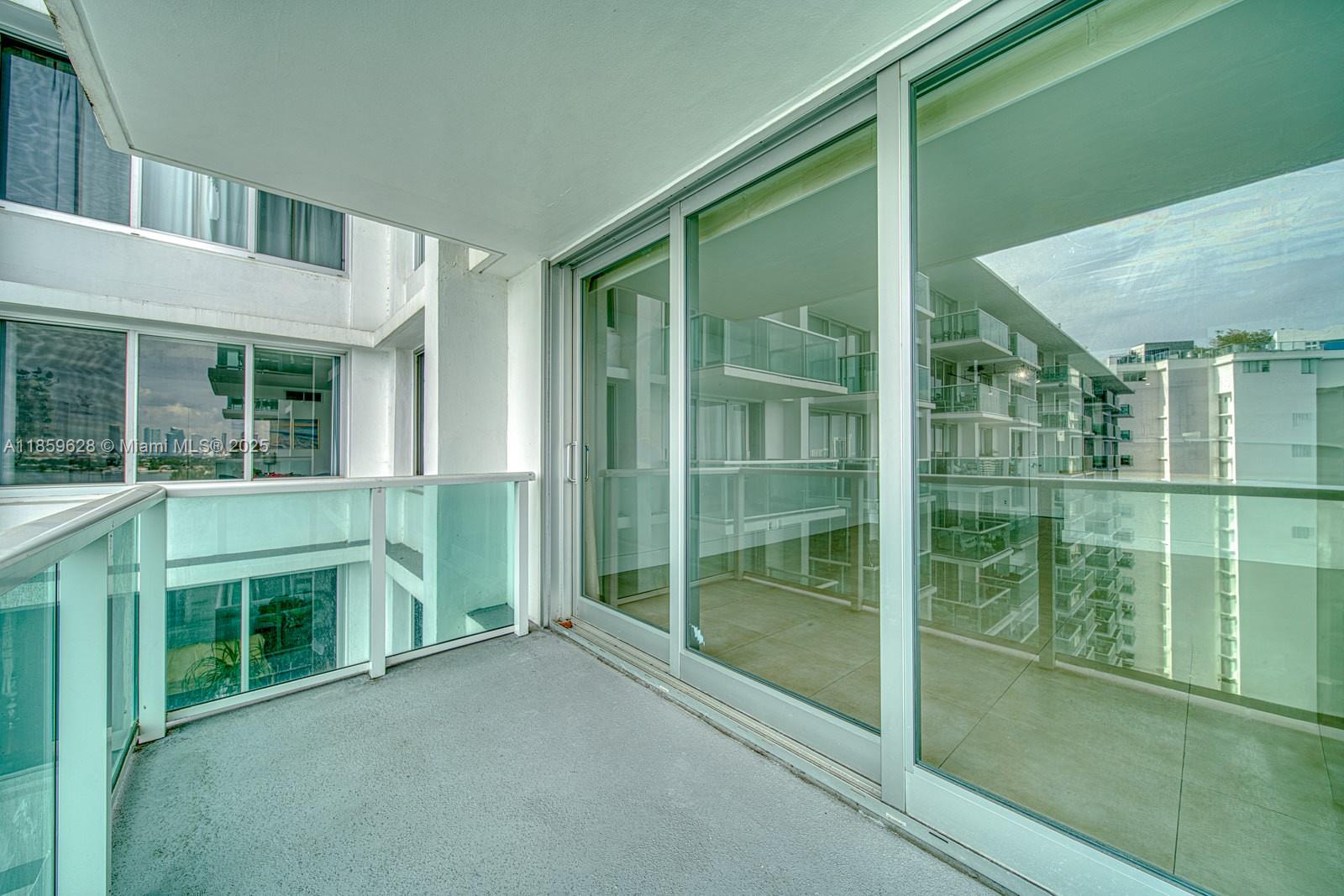 MIRADOR 1000 CONDO - Residential