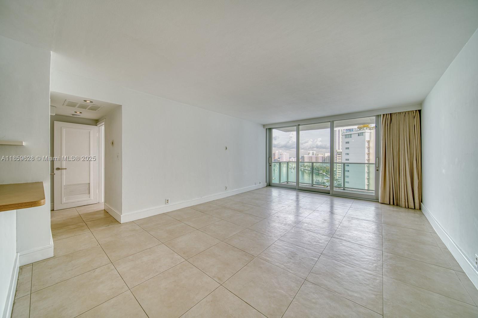 MIRADOR 1000 CONDO - Residential