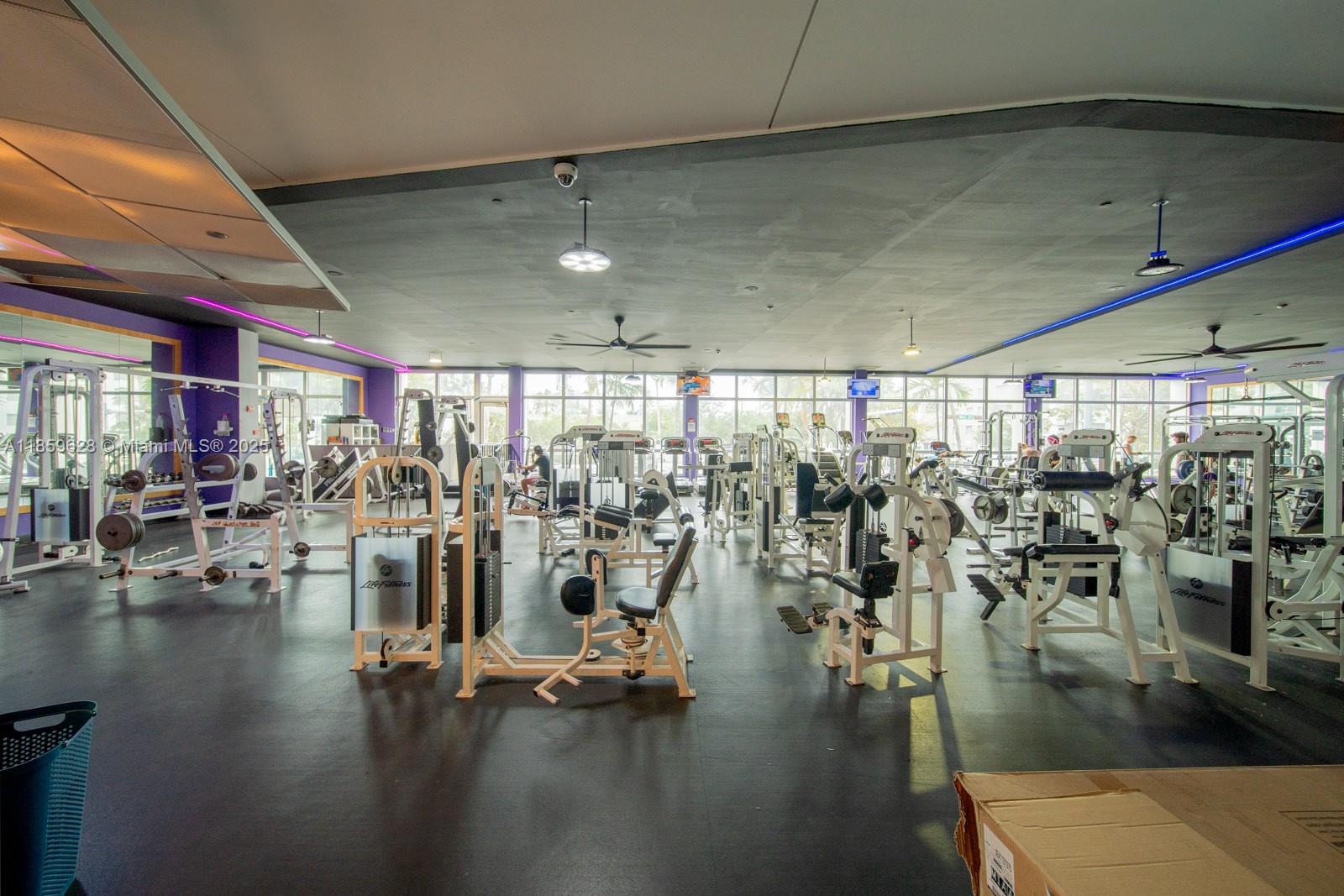 MIRADOR 1000 CONDO - Residential