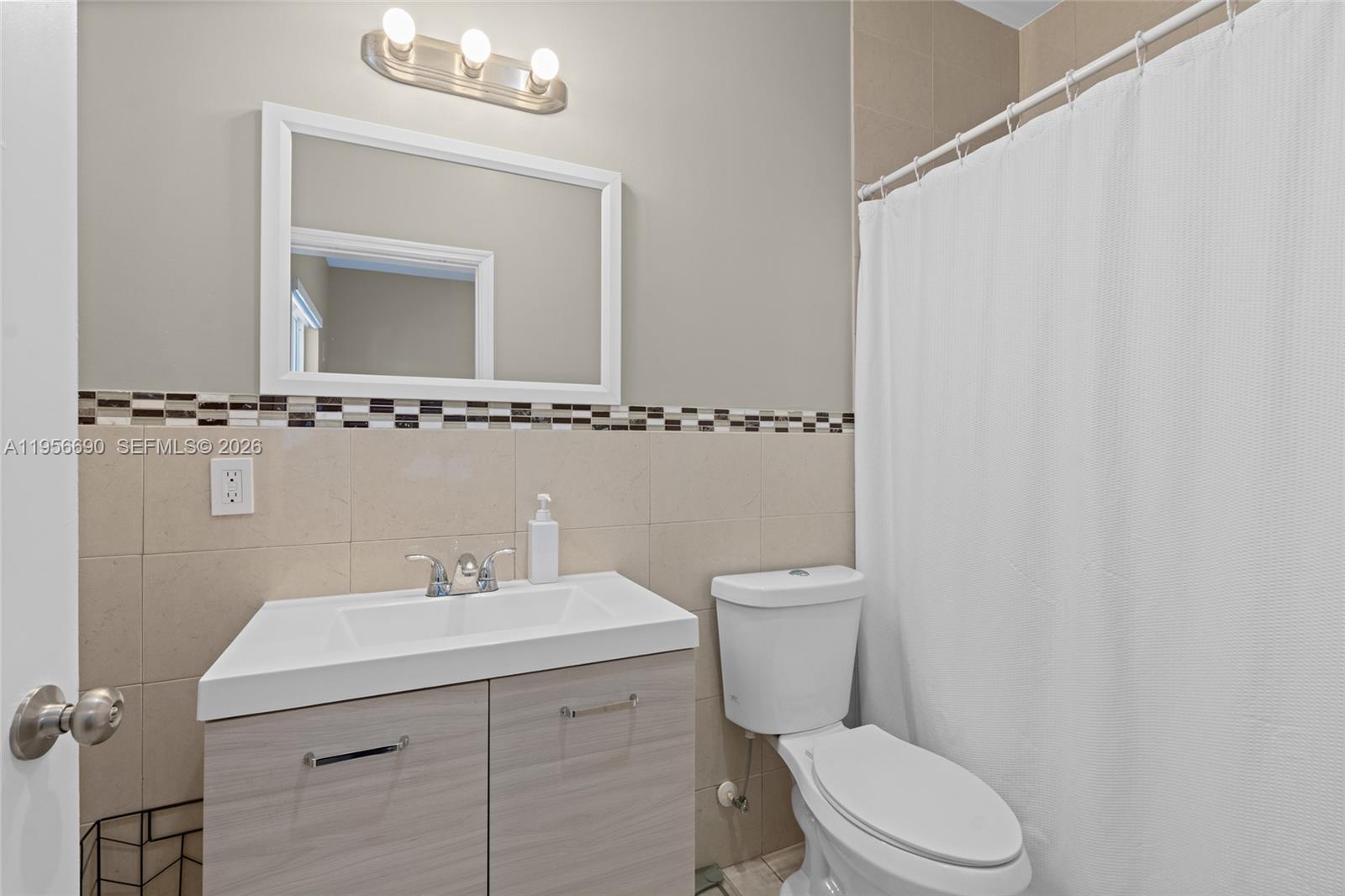 NICHOLS GOLF ESTATES - Residential