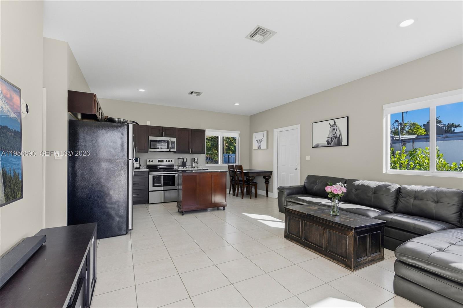 NICHOLS GOLF ESTATES - Residential