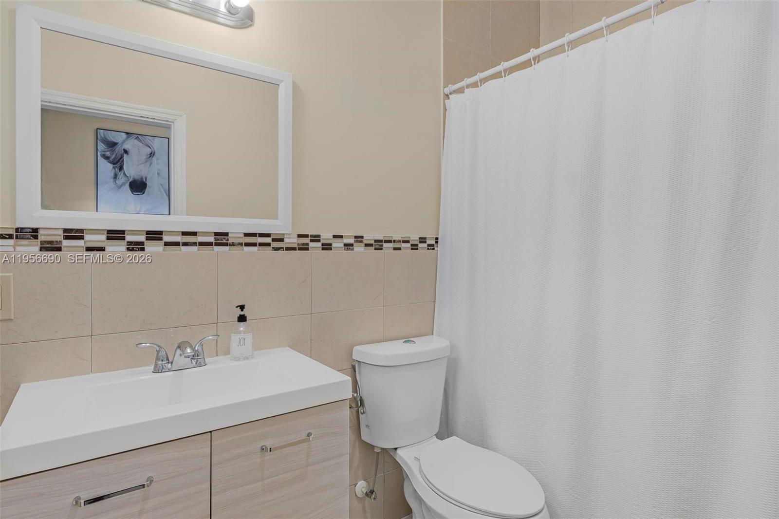 NICHOLS GOLF ESTATES - Residential