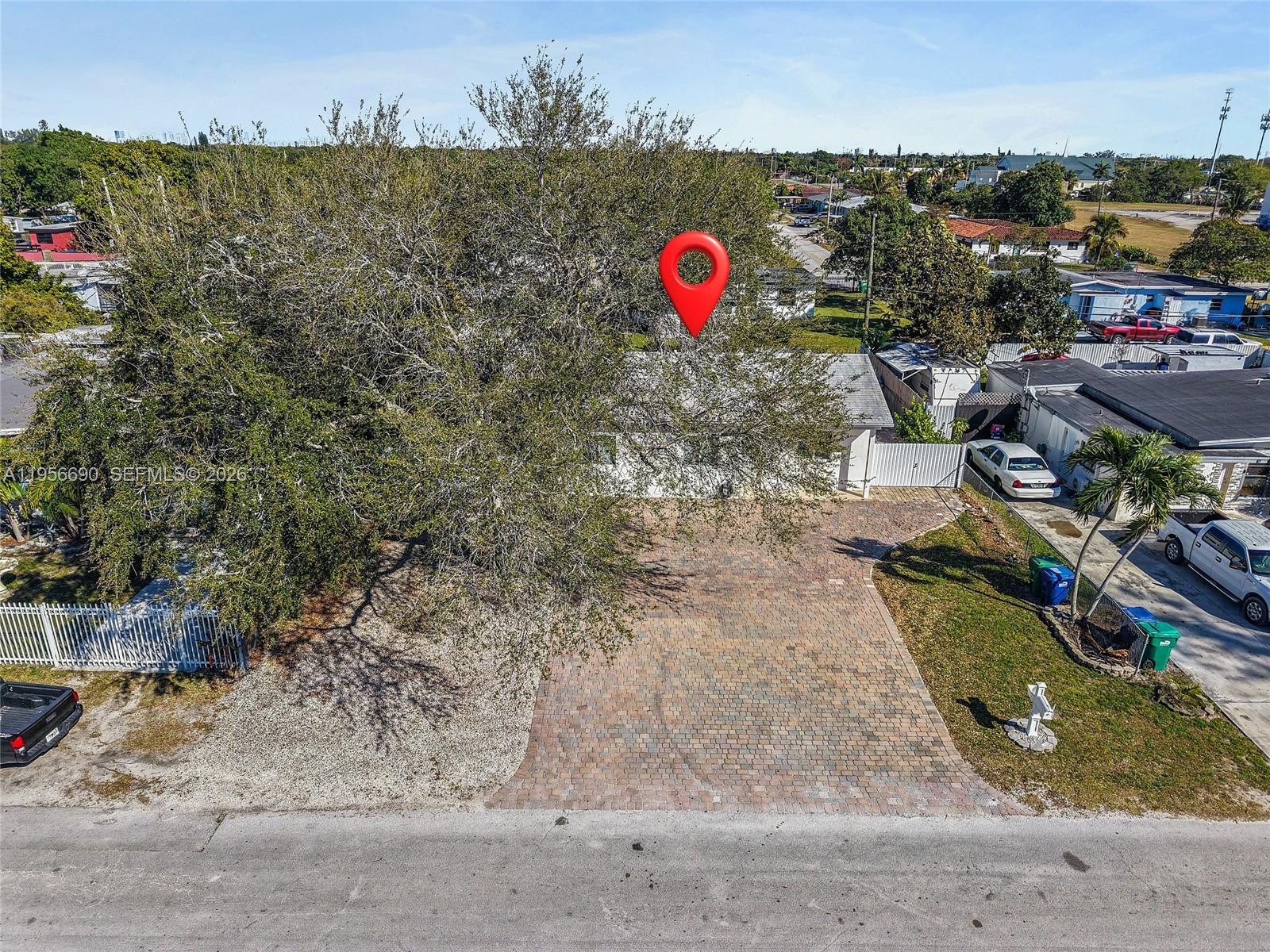 NICHOLS GOLF ESTATES - Residential