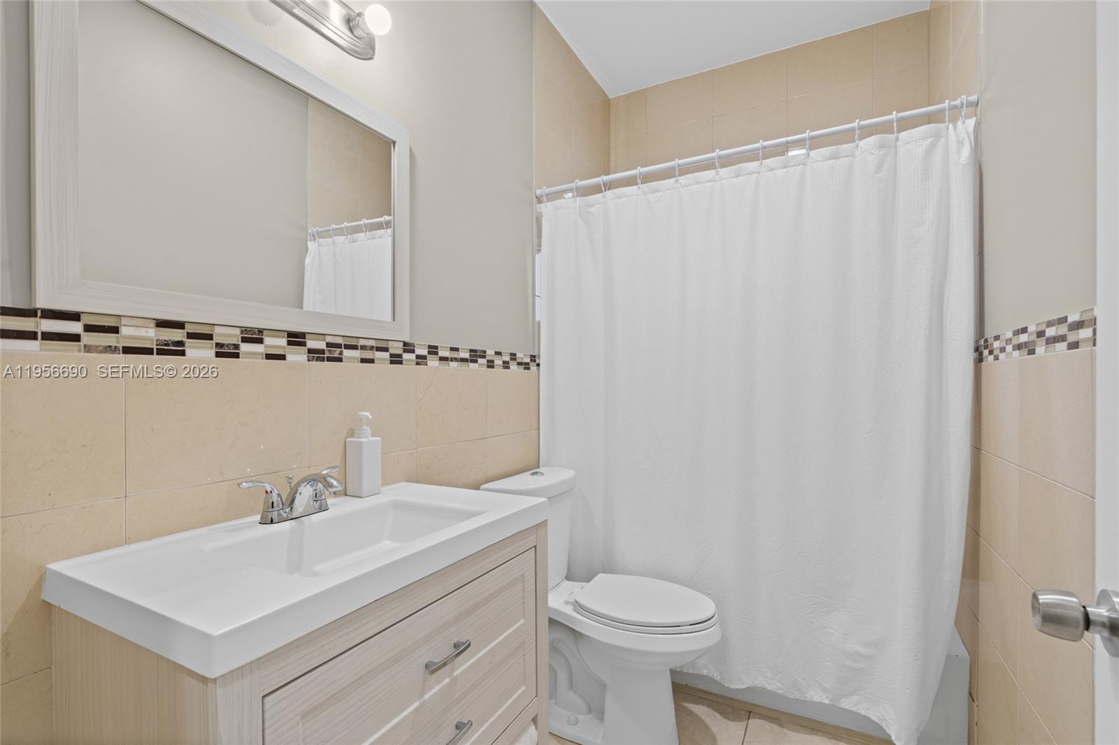 NICHOLS GOLF ESTATES - Residential