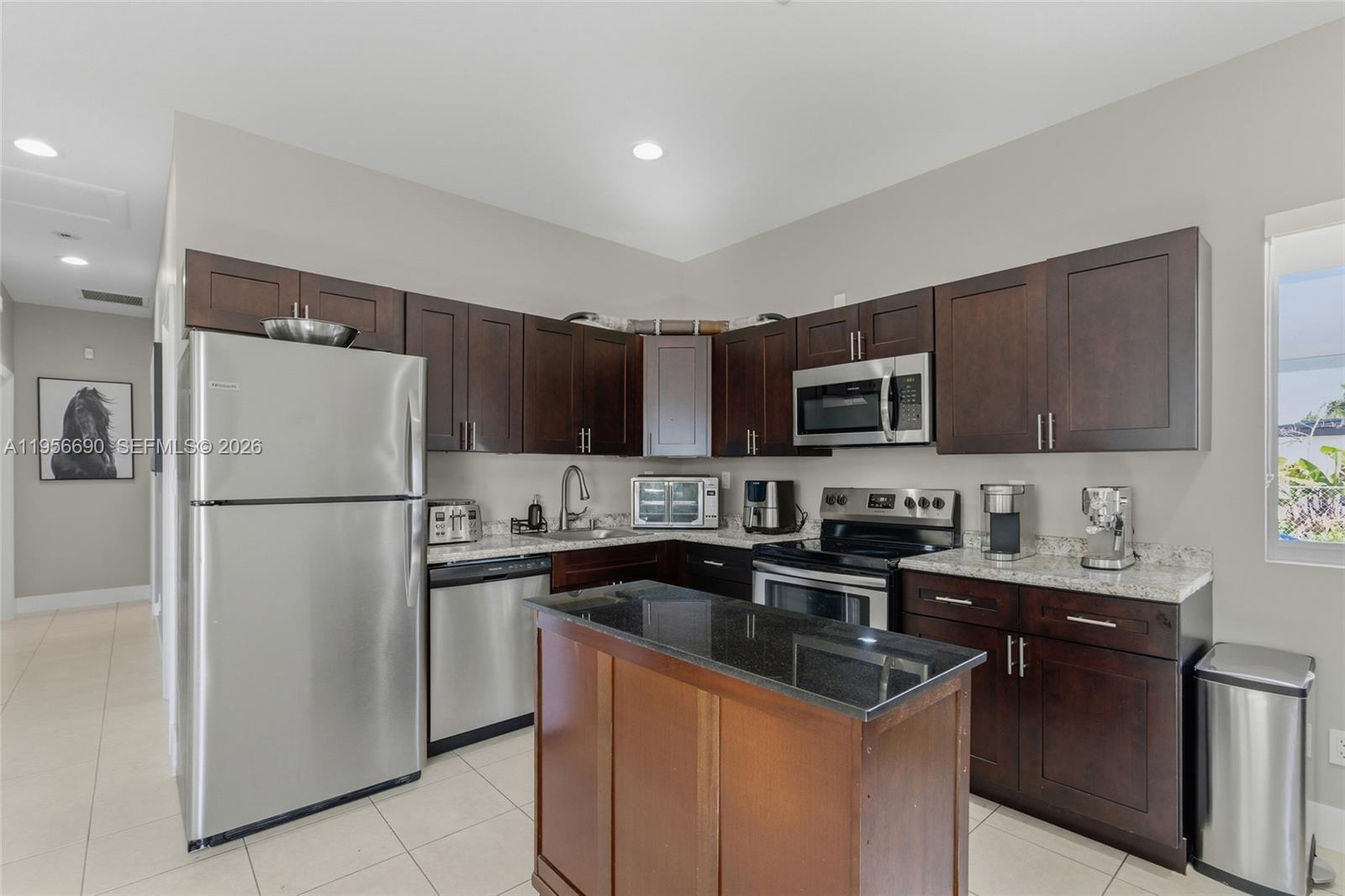 NICHOLS GOLF ESTATES - Residential