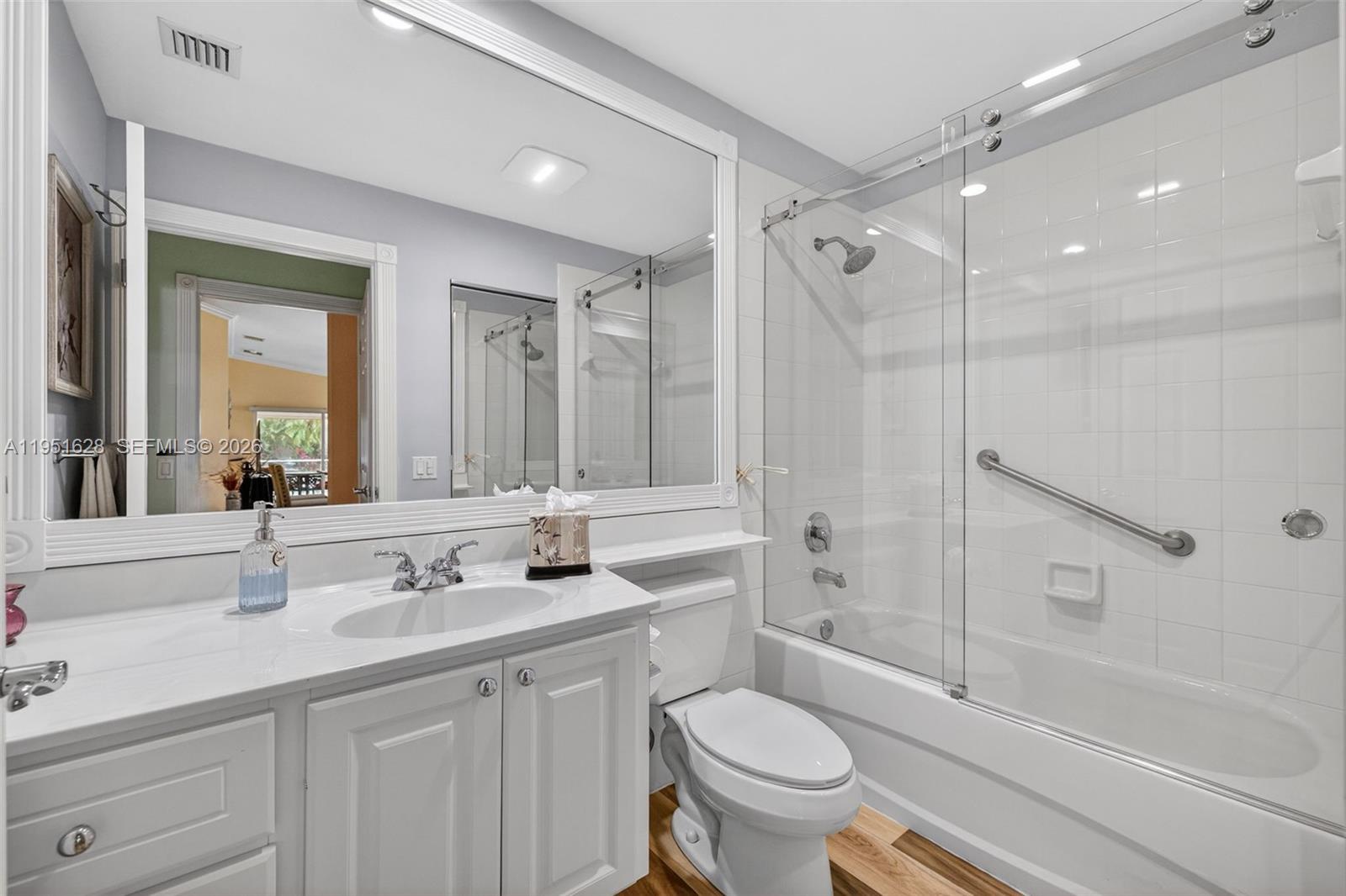 10653 SW Hartwick Dr, Port St Lucie, FL, 34987/$360,000 2 10653 SW Hartwick Dr