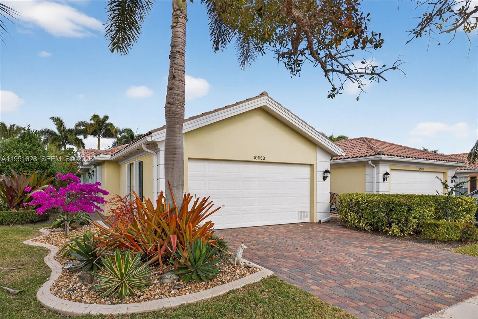 10653 SW Hartwick Dr, Port St Lucie, FL, 34987/$360,000 1 10653 SW Hartwick Dr