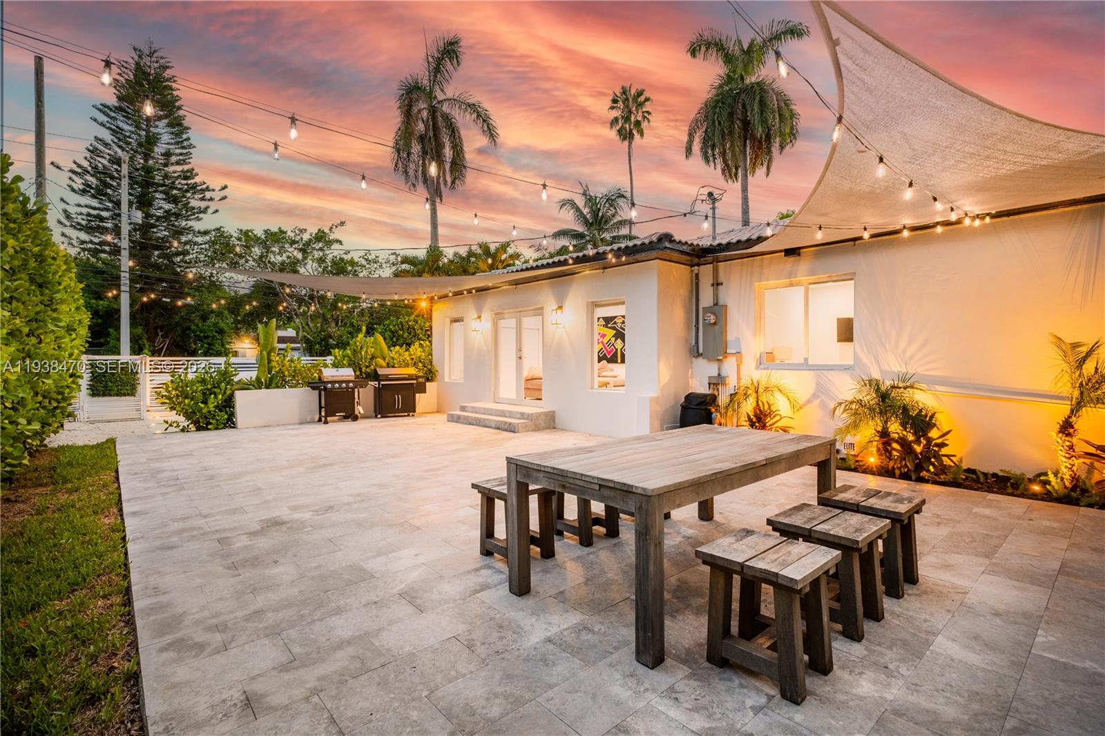 NORTH SHORE CREST - Residential