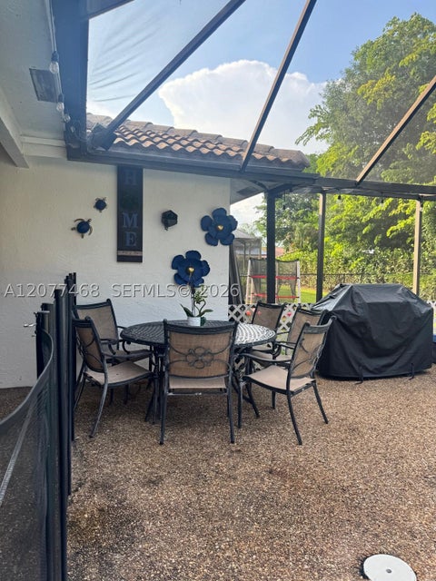 Tiny photo for 913 NW 110th Ln, Coral Springs, FL 33071 (MLS # A12077468)