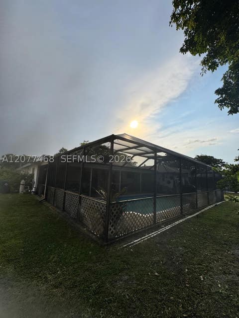 Tiny photo for 913 NW 110th Ln, Coral Springs, FL 33071 (MLS # A12077468)