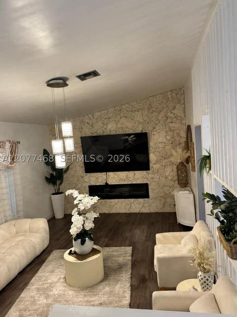 Tiny photo for 913 NW 110th Ln, Coral Springs, FL 33071 (MLS # A12077468)