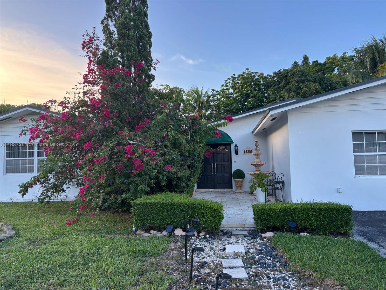 14351 SW 71st Ln, Miami, FL, 33183/$850,000 1 14351 SW 71st Ln