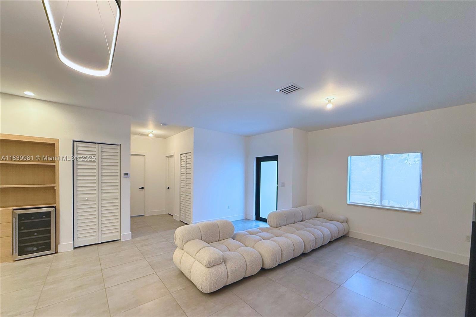 233 NW 120th St