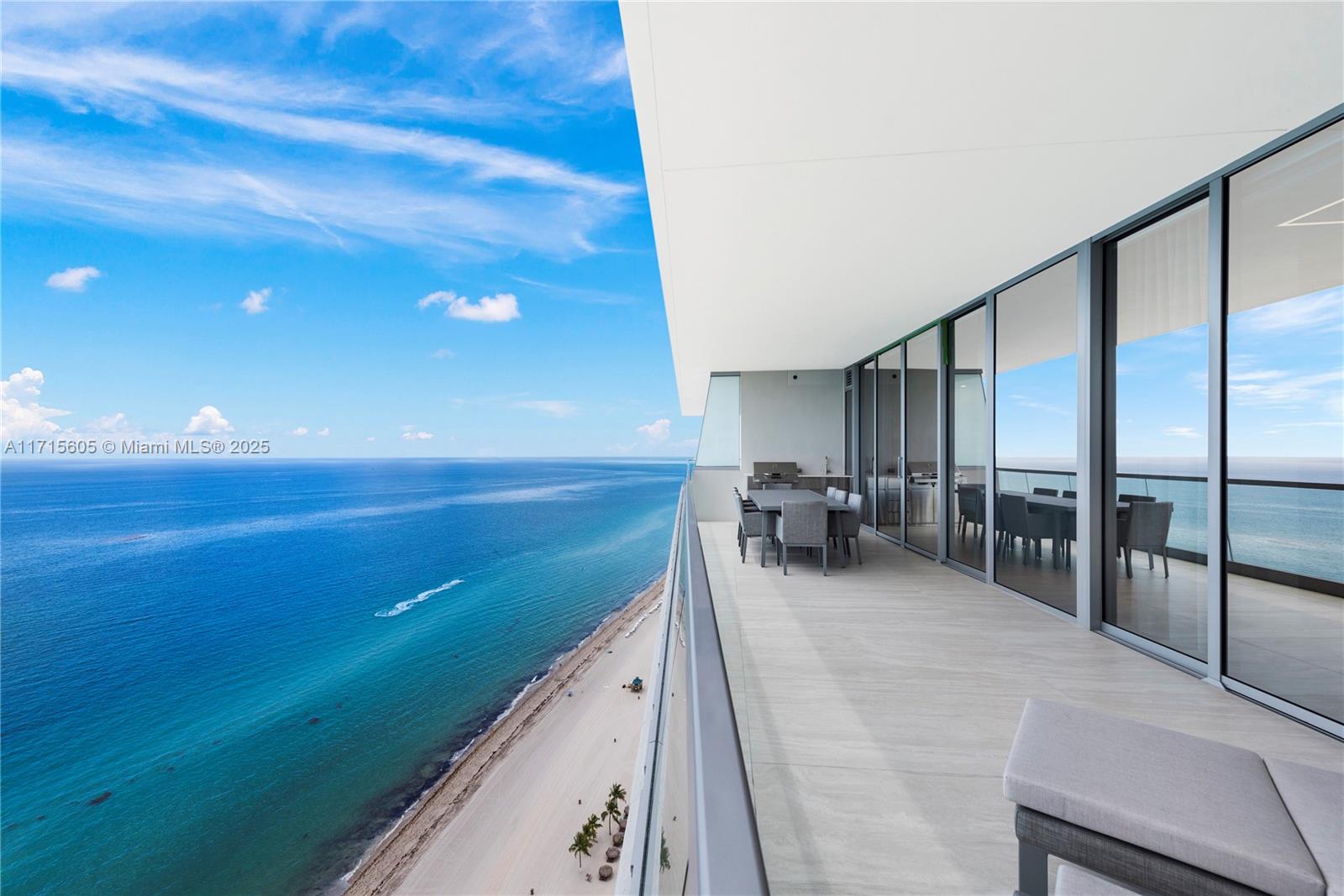 Turnberry Ocean Club - Residential