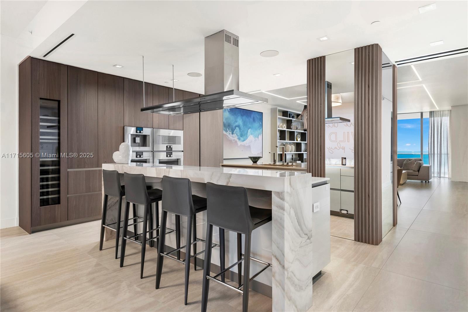 Turnberry Ocean Club - Residential