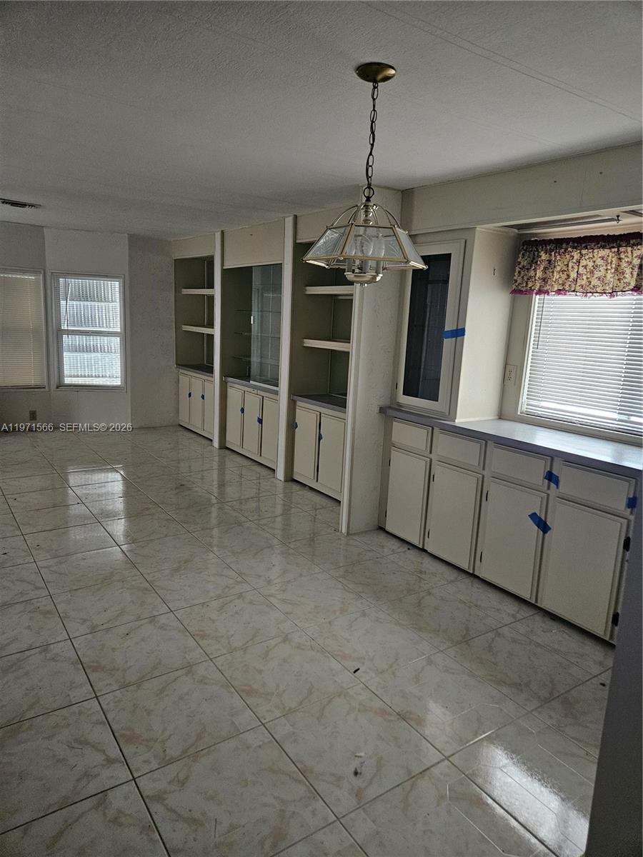 HIGHLAND MEADOWS ESTATES - Residential