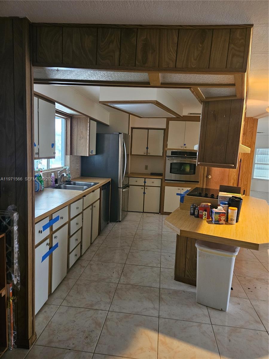 HIGHLAND MEADOWS ESTATES - Residential