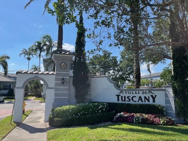 VILLAS DE TUSCANY CONDO - Residential Lease