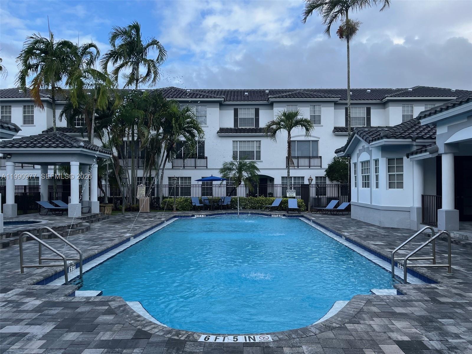 VILLAS DE TUSCANY CONDO - Residential Lease