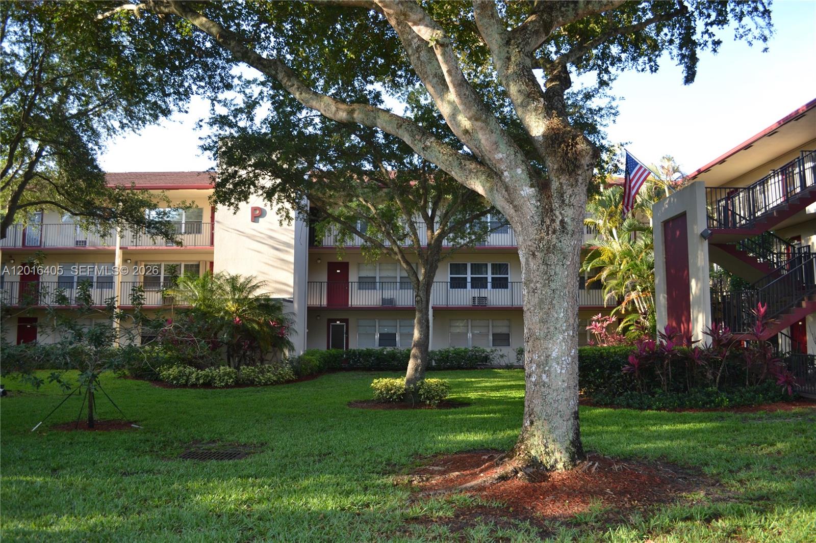 NEW HAMPTON AT CENTURY VI - Residential Lease