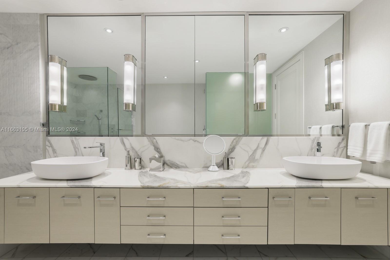 OCEANA BAL HARBOUR CONDO - Residential