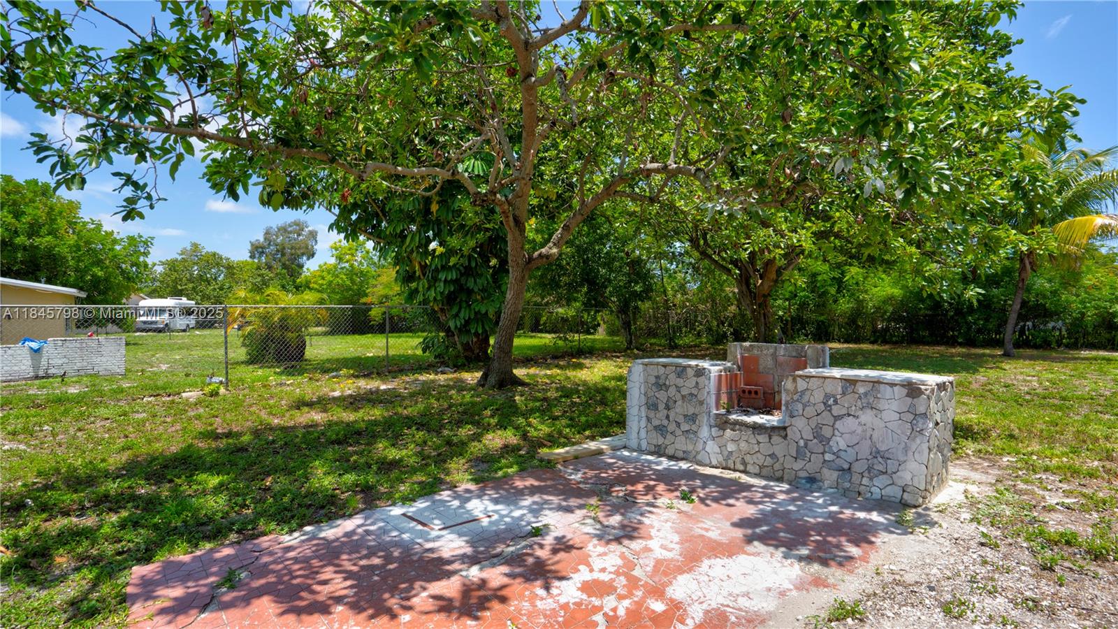 1516 NW 19th Ave, Fort Lauderdale, FL, 33311/$455,000 4 1516 NW 19th Ave