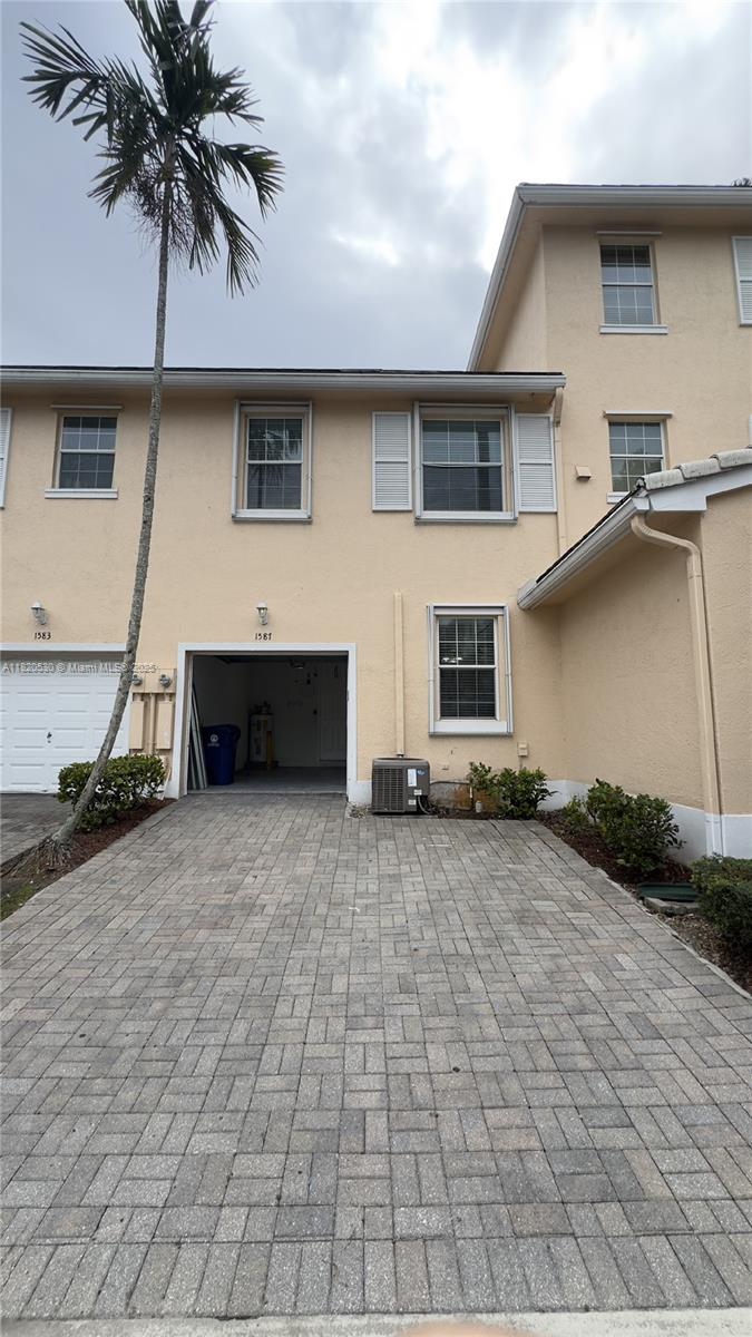 ABACOA TOWN CENTER 3 - Residential