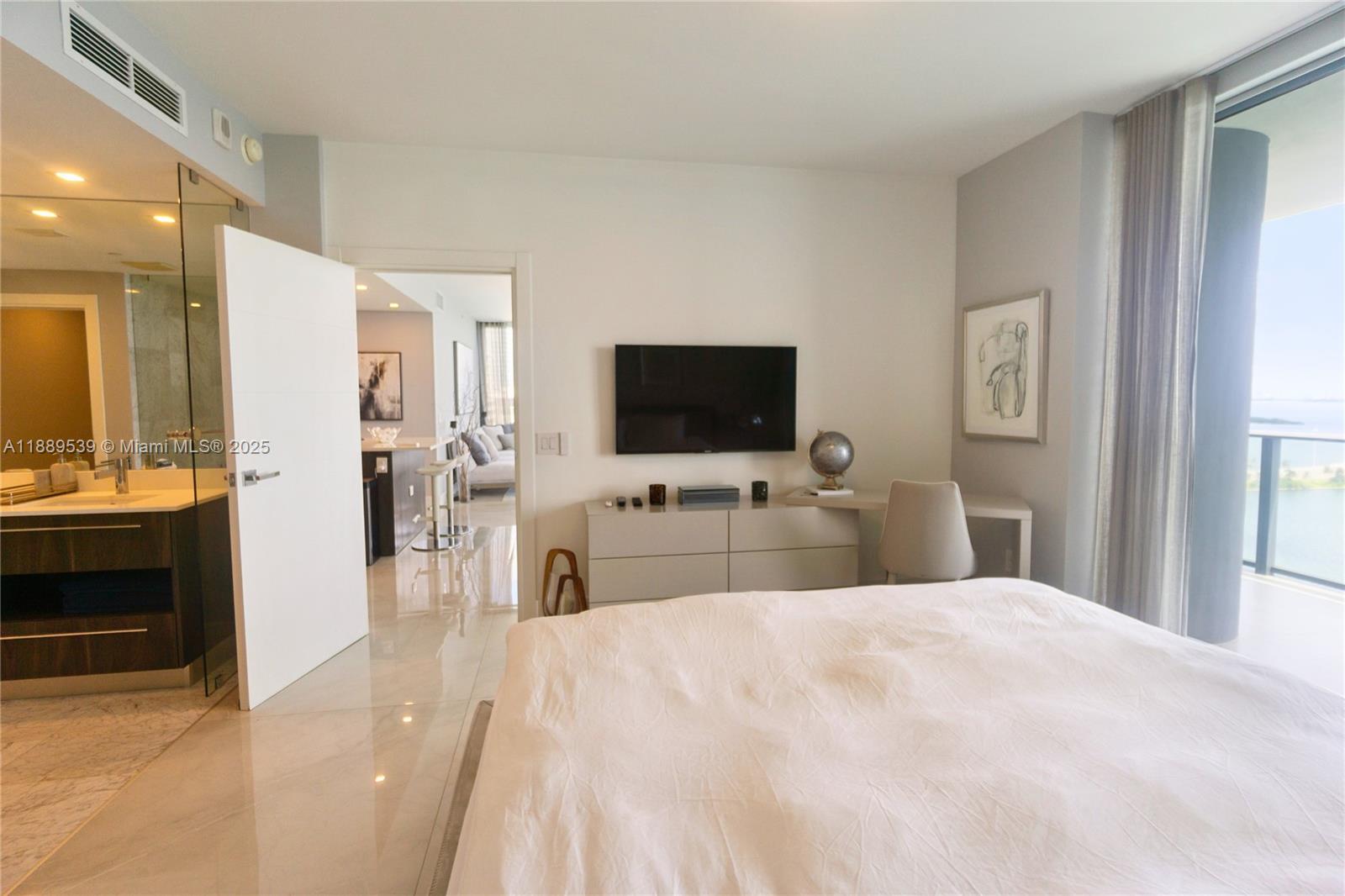 ONE PARAISO CONDO - Residential Lease