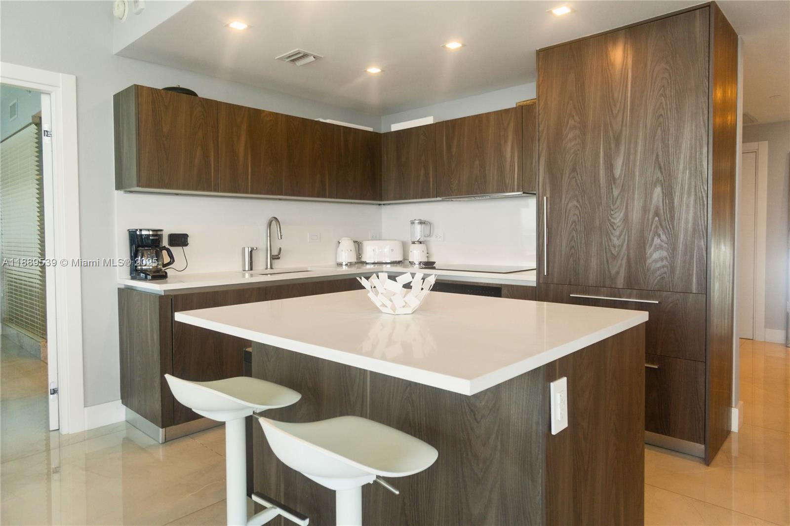 ONE PARAISO CONDO - Residential Lease
