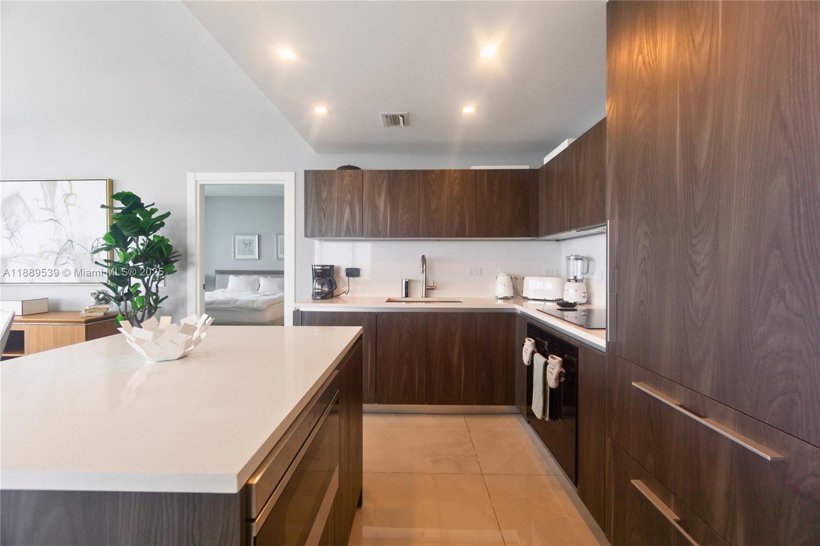 ONE PARAISO CONDO - Residential Lease