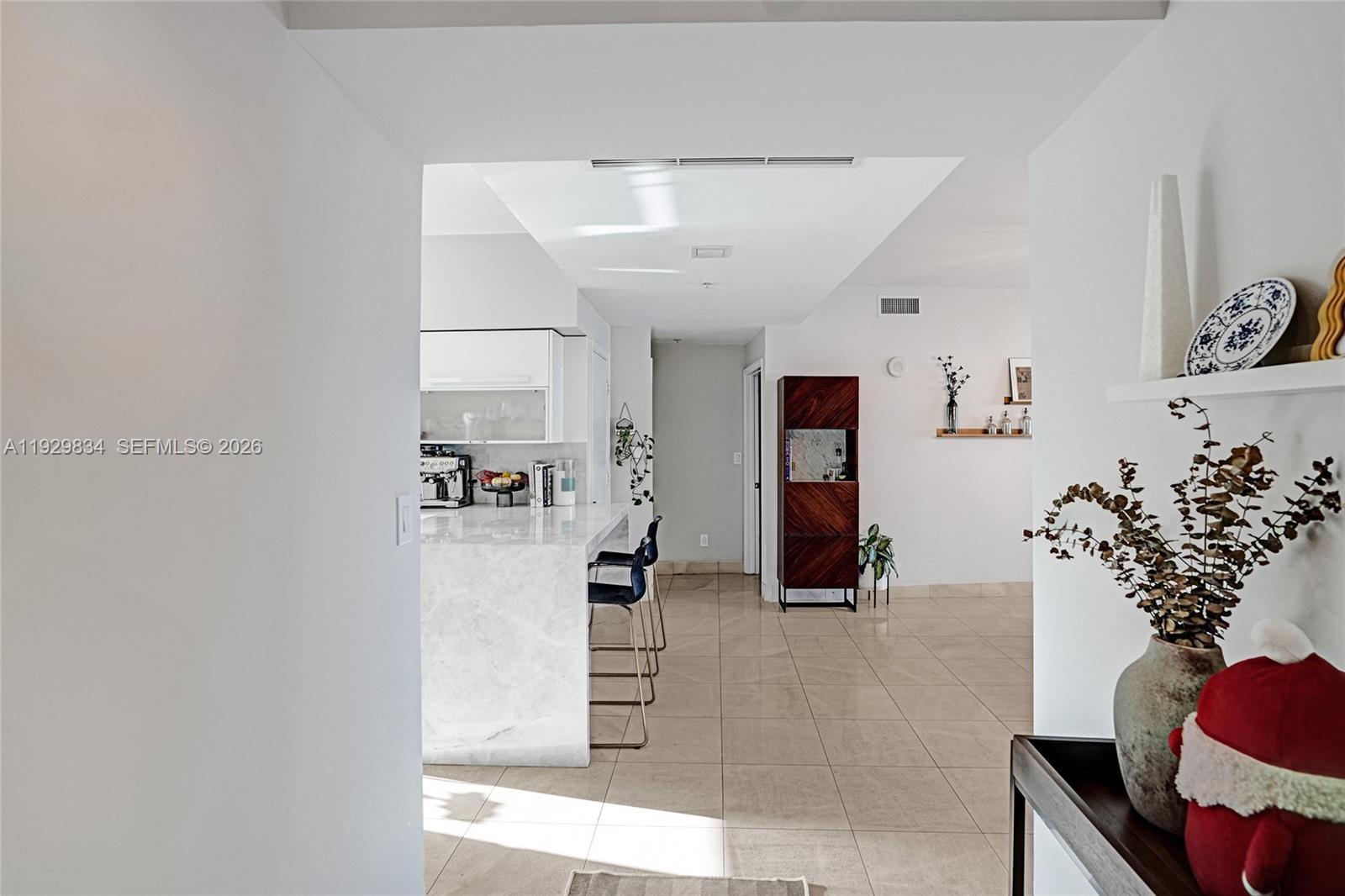 BLUE CONDO - Residential