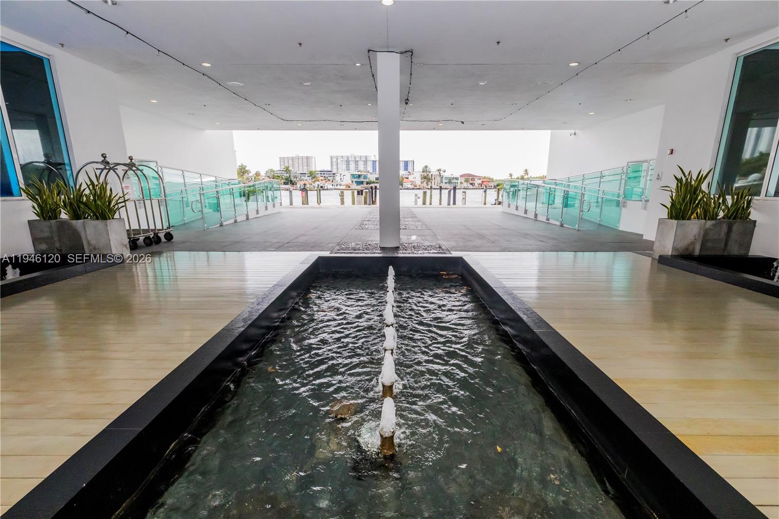 400 SUNNY ISLES CONDO WES - Residential