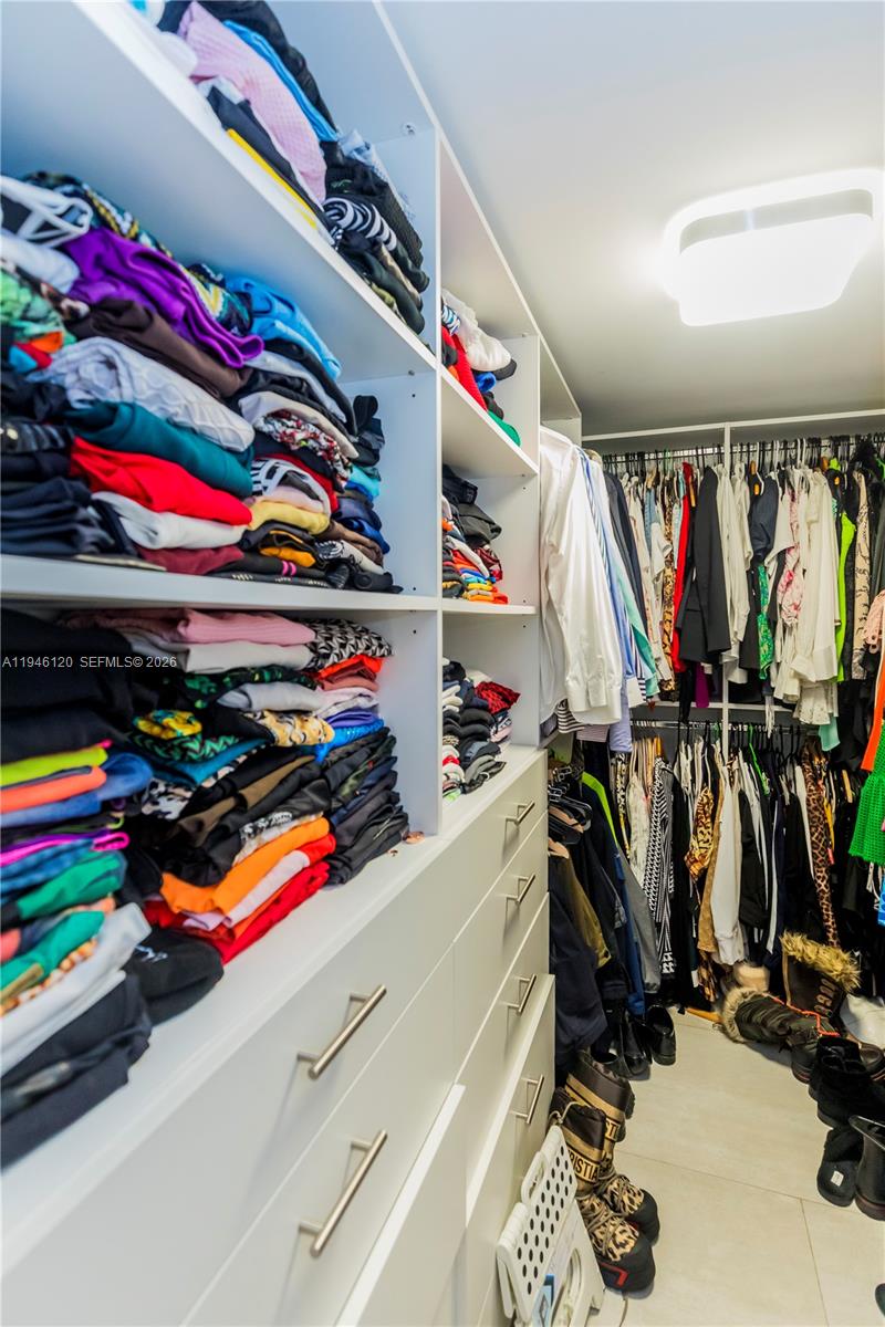 400 SUNNY ISLES CONDO WES - Residential