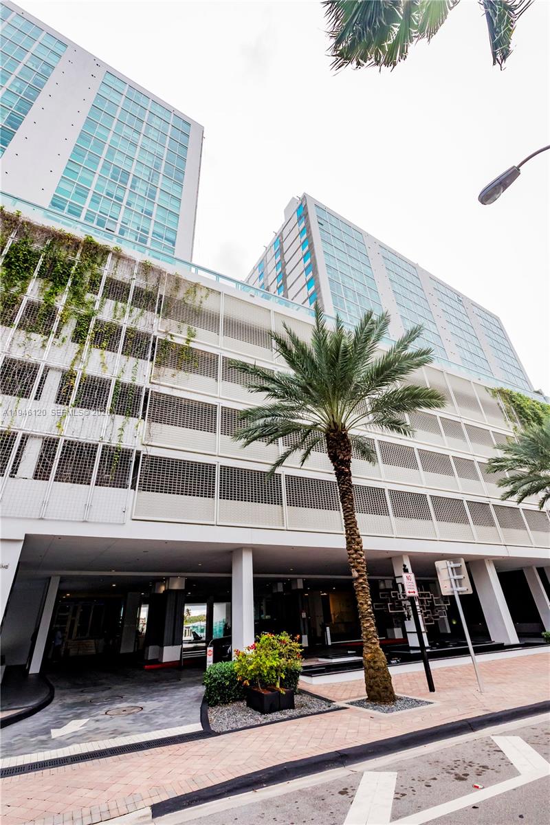 400 SUNNY ISLES CONDO WES - Residential