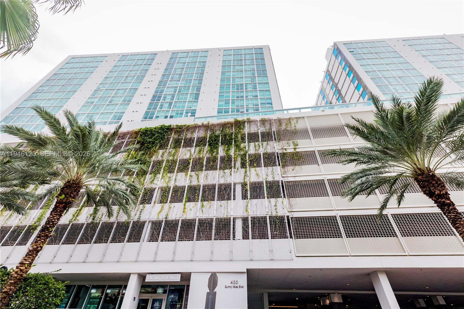 400 SUNNY ISLES CONDO WES - Residential