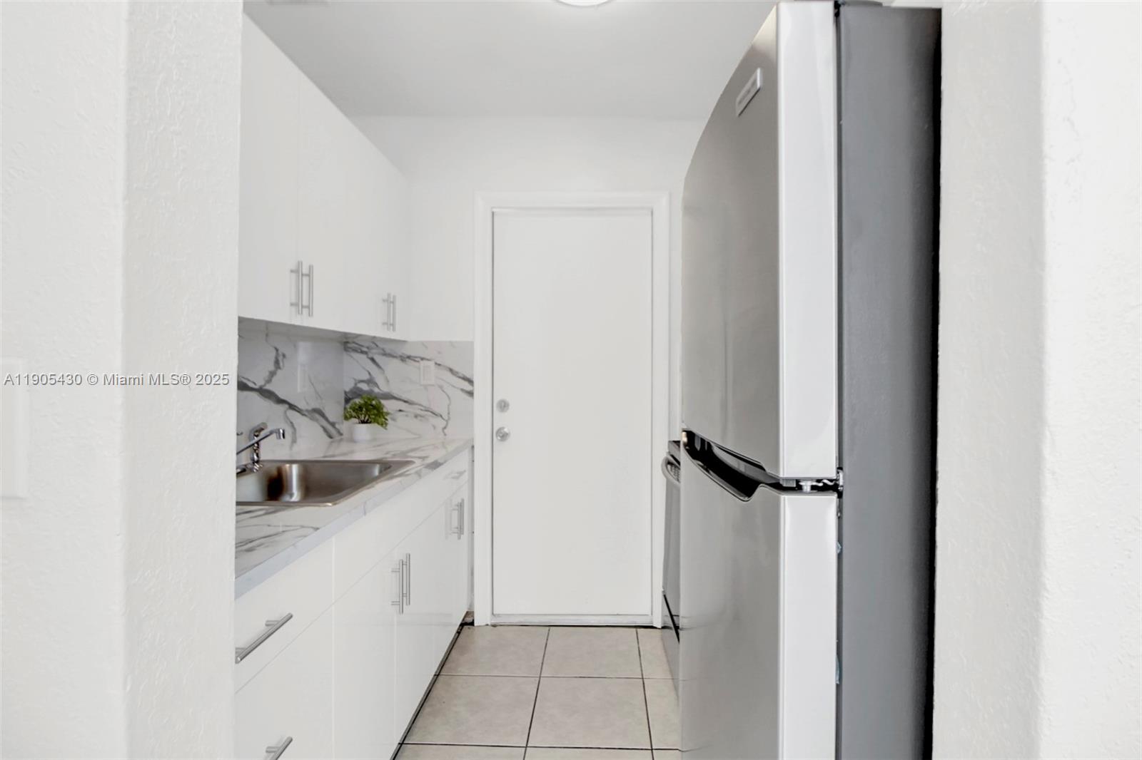 ALTA VISTA - Residential Lease