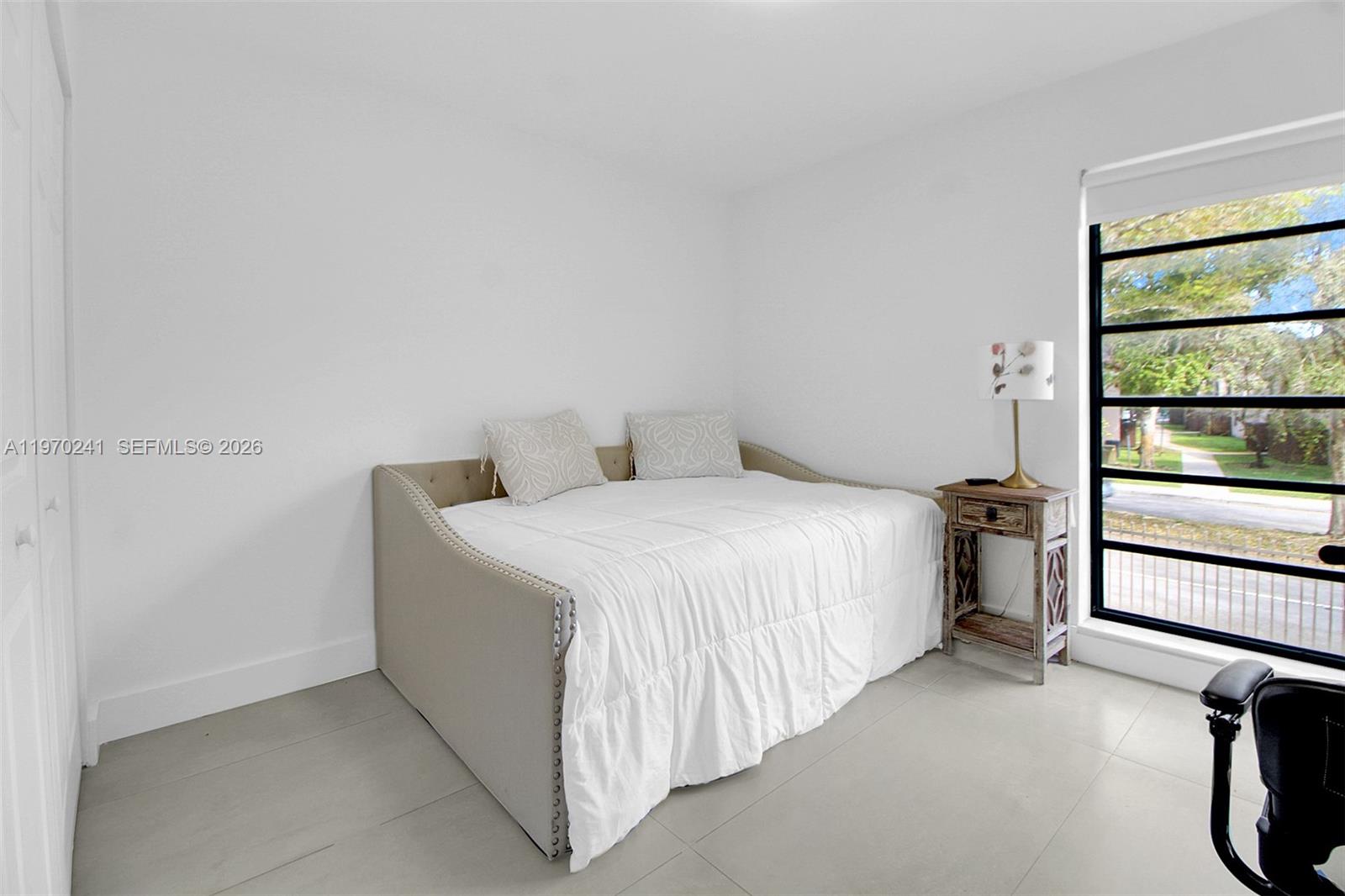 KENLAND BEND NORTH CONDO - Residential