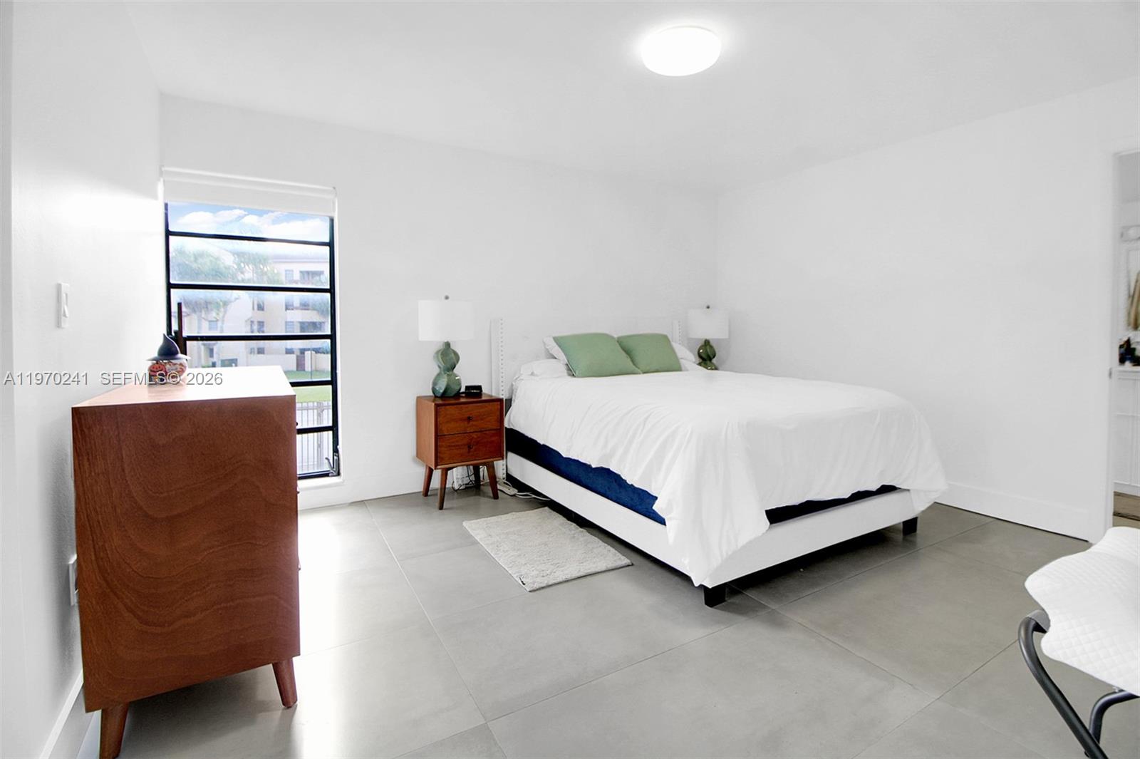 KENLAND BEND NORTH CONDO - Residential